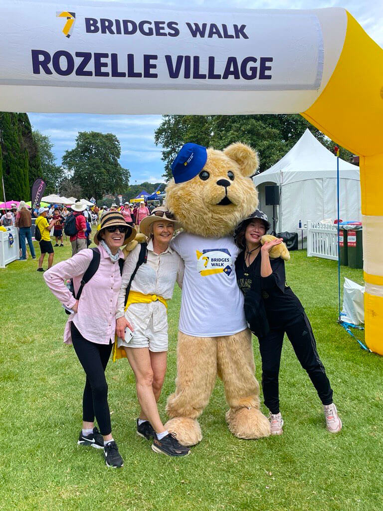 Dougal bear with 3 ladies doing the 7 Bridges Walk Dougal bear with 3 ladies doing the 7 Bridges Walk